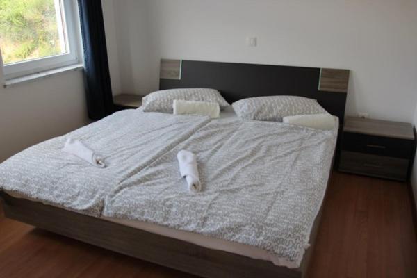 Ara-Marina Apartment Baska  Ngoại thất bức ảnh